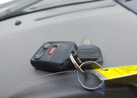 2006 Ford F-150 Stx/Xl/Xlt из США, поврежденный, VIN 1FTRX12W86NB10042